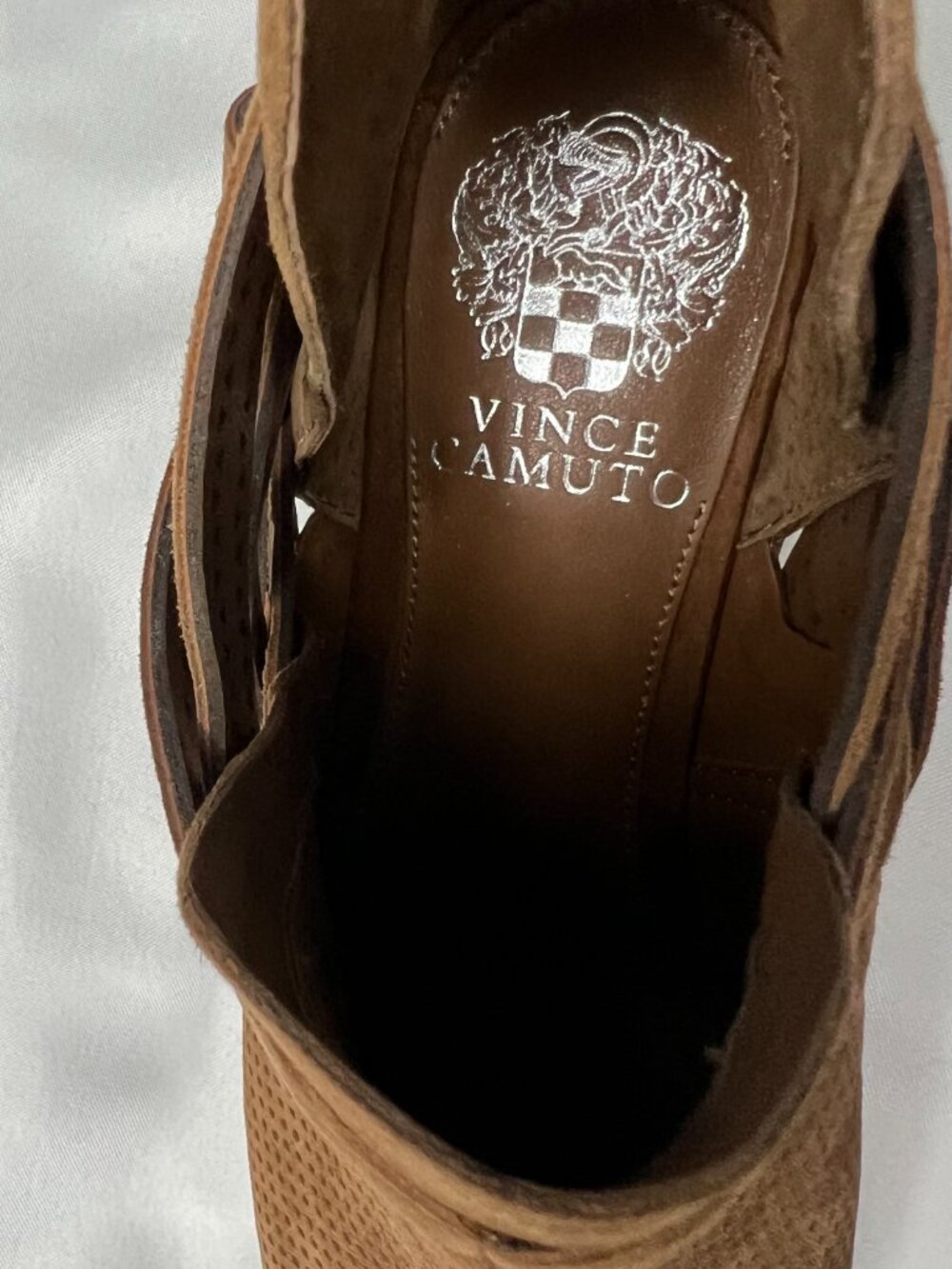 Vince Camuto Pranika Womens Brown Perforated Suede Ankle Booties Sz 8.5 - Picture 12 of 16